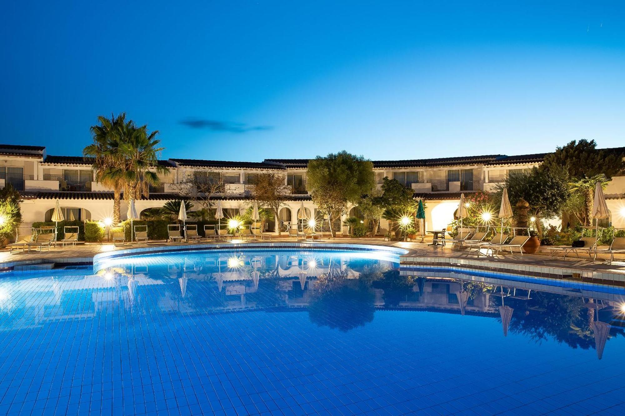 Alba Dorata Resort Cala Liberotto Exterior foto